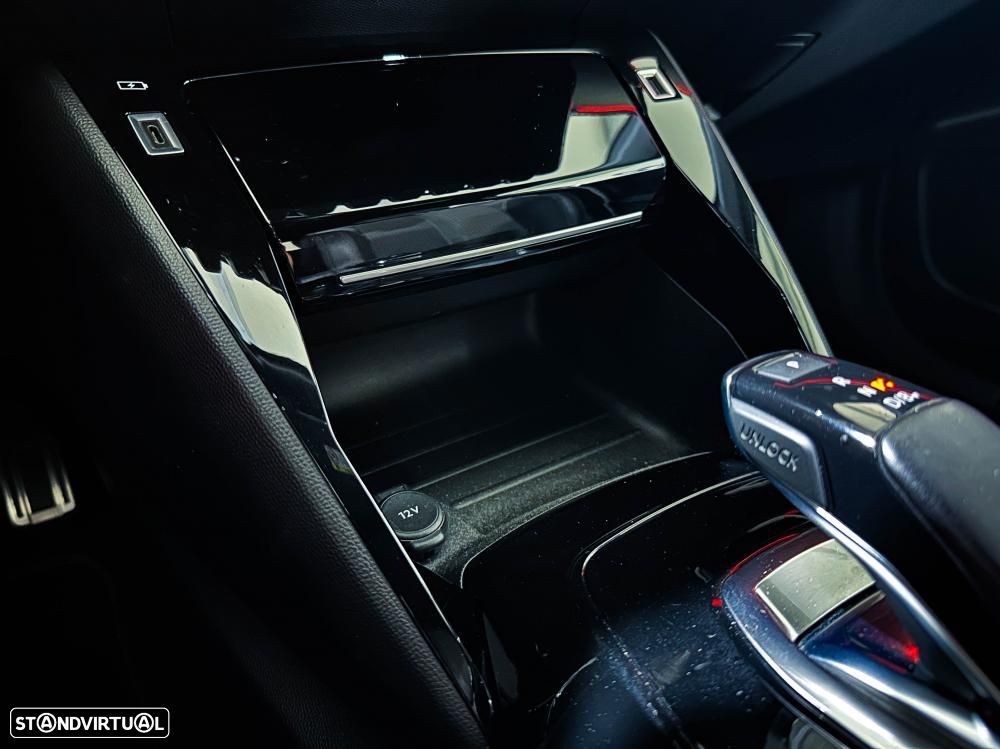 Peugeot e-2008 50 kWh GT - 46