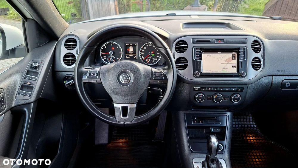 Volkswagen Tiguan 2.0 TDI SCR 4MOTION BlueMotion Technology DSG Lounge Sport & Style - 30