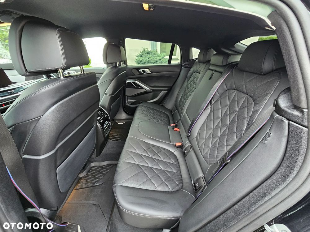 BMW X6 - 11