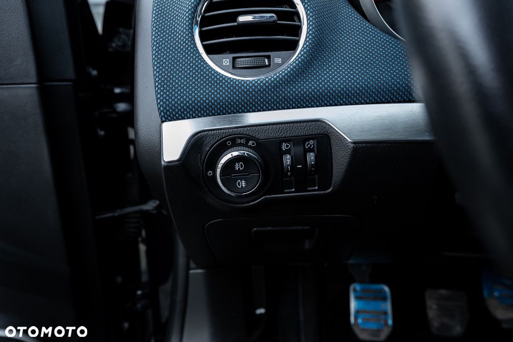 Chevrolet Cruze 1.8 LT - 28