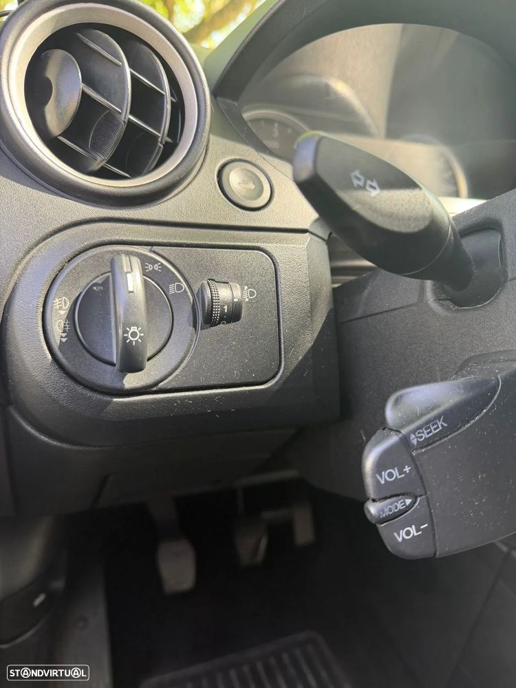 Ford Fiesta 1.4 TDCI Ghia - 18