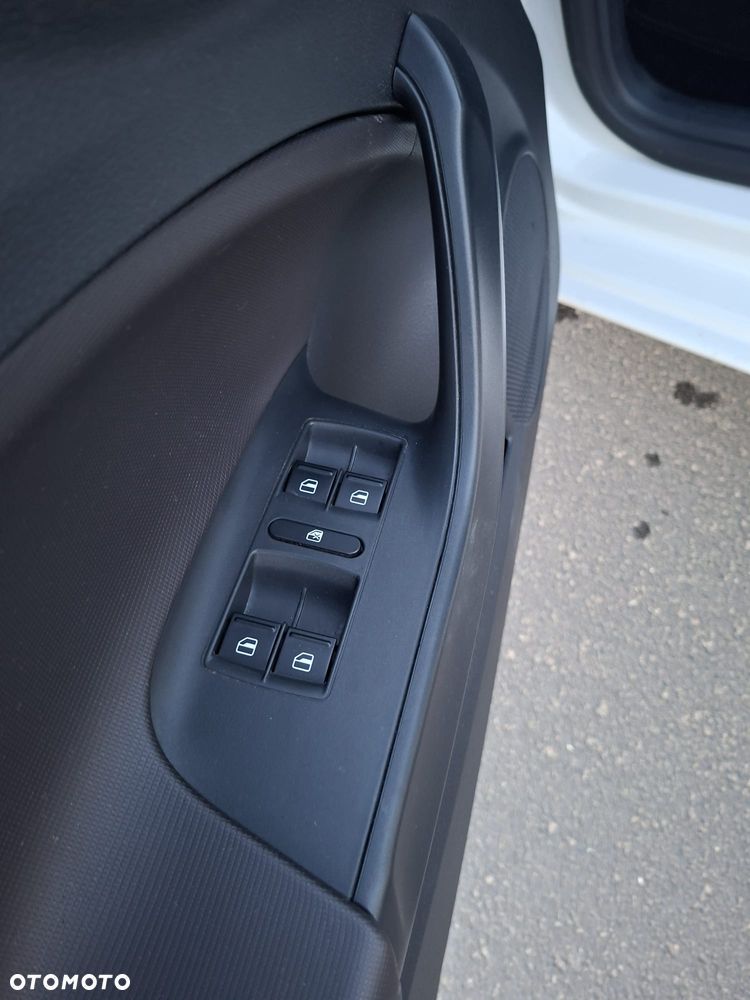 Seat Ibiza 1.4 16V Reference Salsa - 21