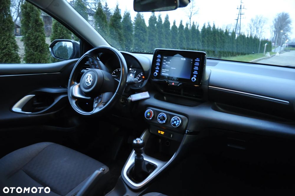 Toyota Yaris 1.5 Comfort - 17