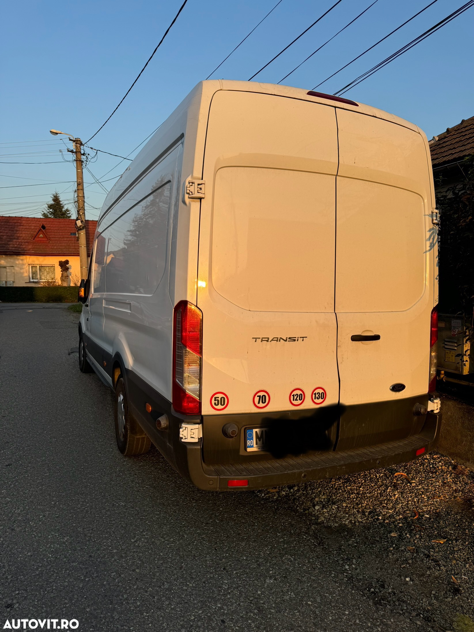Ford Transit 350 2.0 TDCi L4 Sasiu DCAB RWD Base - 2