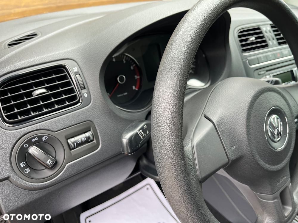 Volkswagen Polo - 17