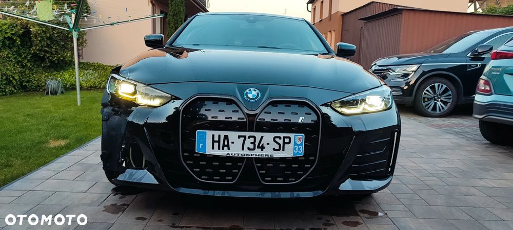 BMW i4 - 11