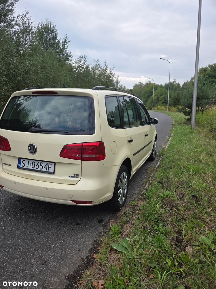 Volkswagen Touran 1.4 TSI BMT Comfortline DSG - 4