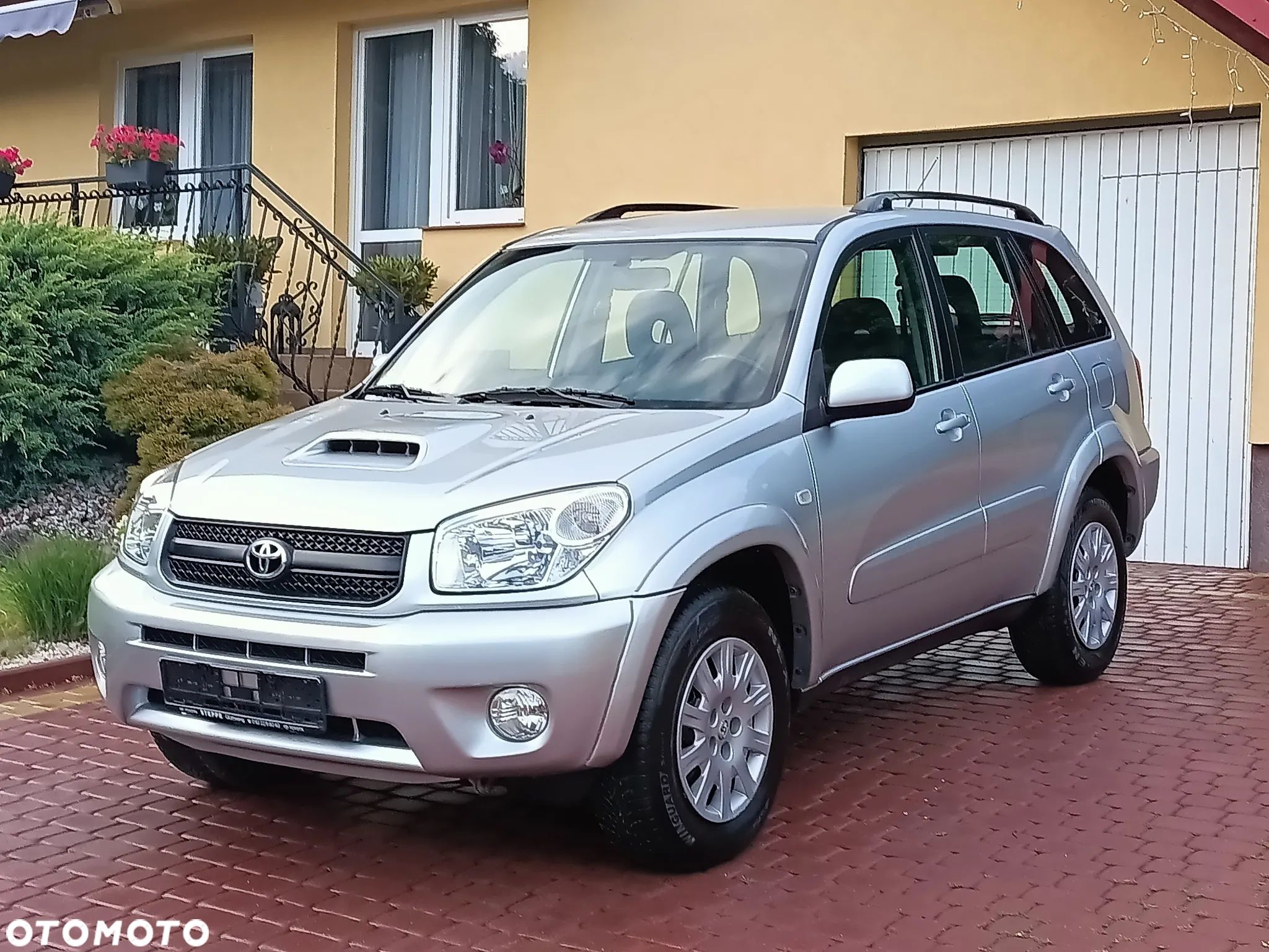 Toyota RAV4 D-4D 4x4 Sol - 1