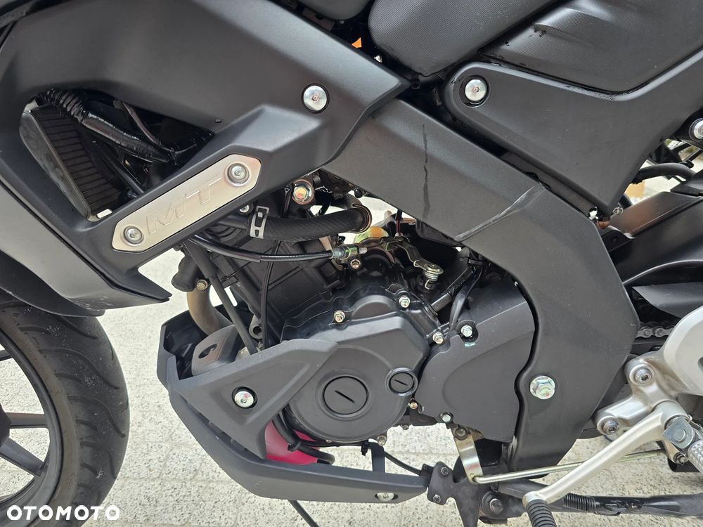 Yamaha MT - 17