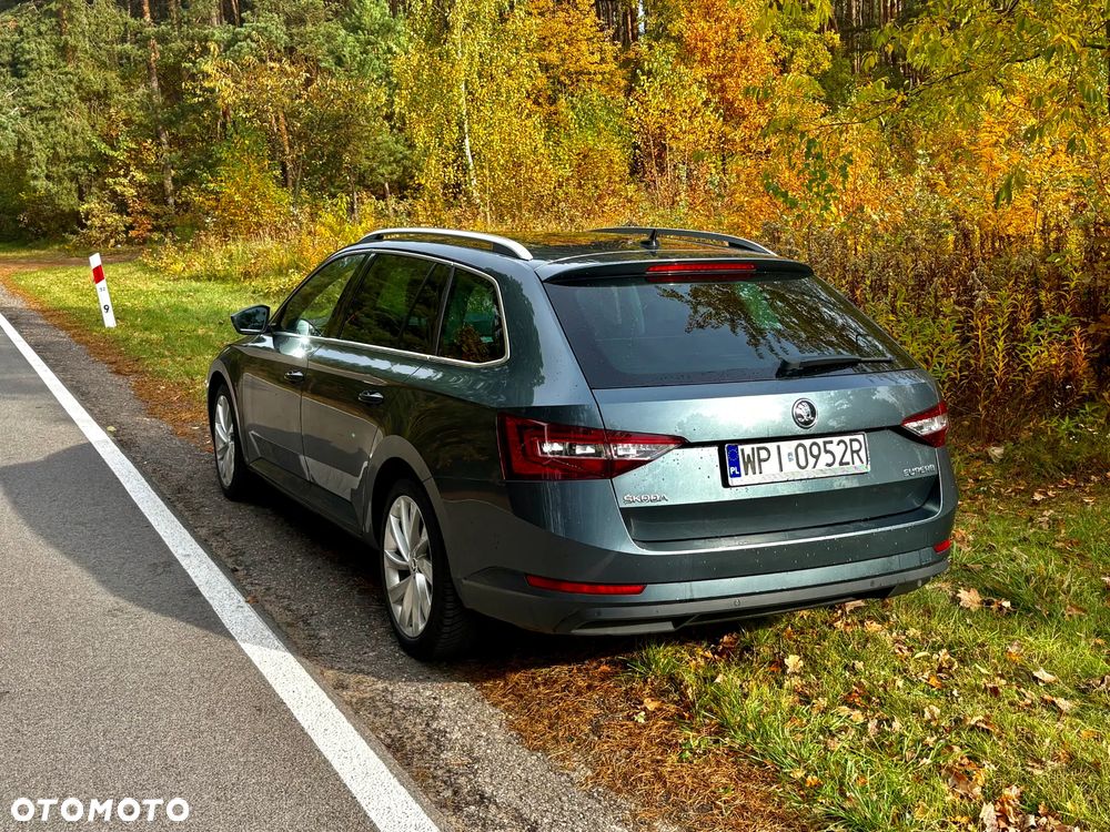 Skoda Superb 1.8 TSI Active - 5