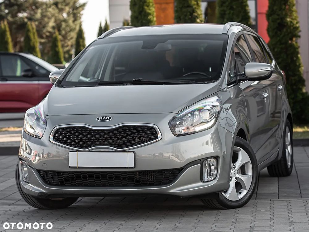 Kia Carens 1.7 CRDi M 7os - 5