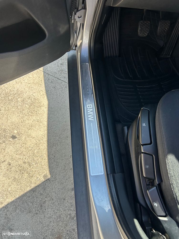 BMW X3 2.0 d - 8
