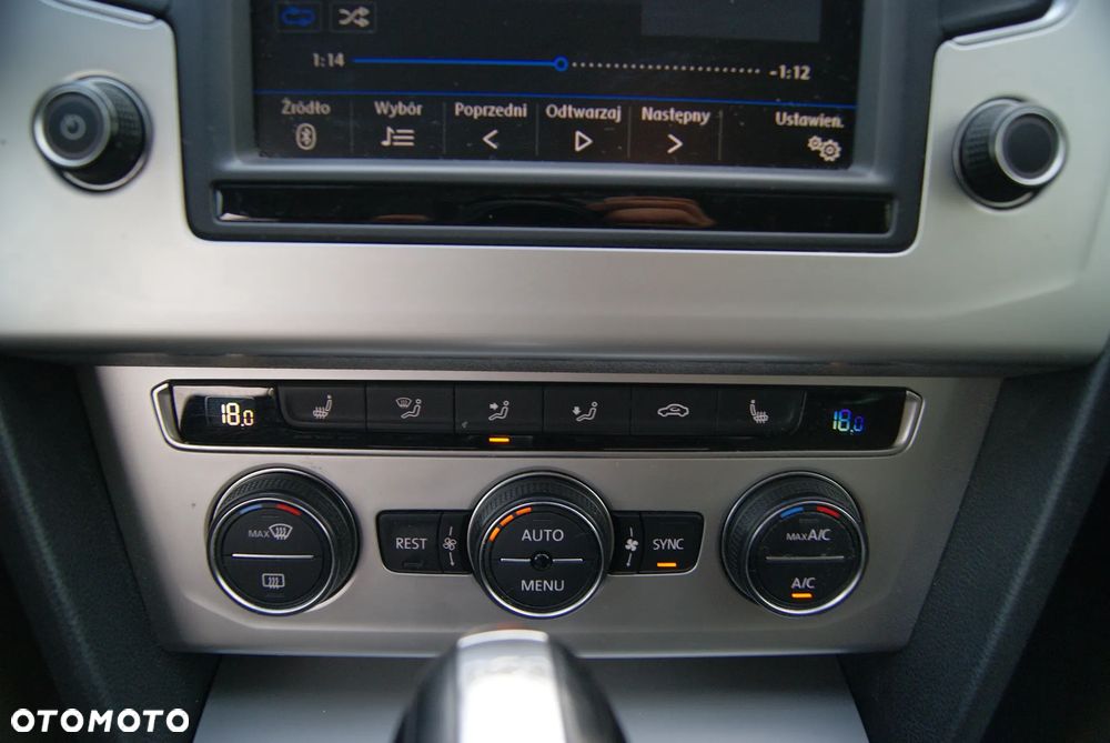 Volkswagen Passat 2.0 TDI SCR DSG Highline - 29