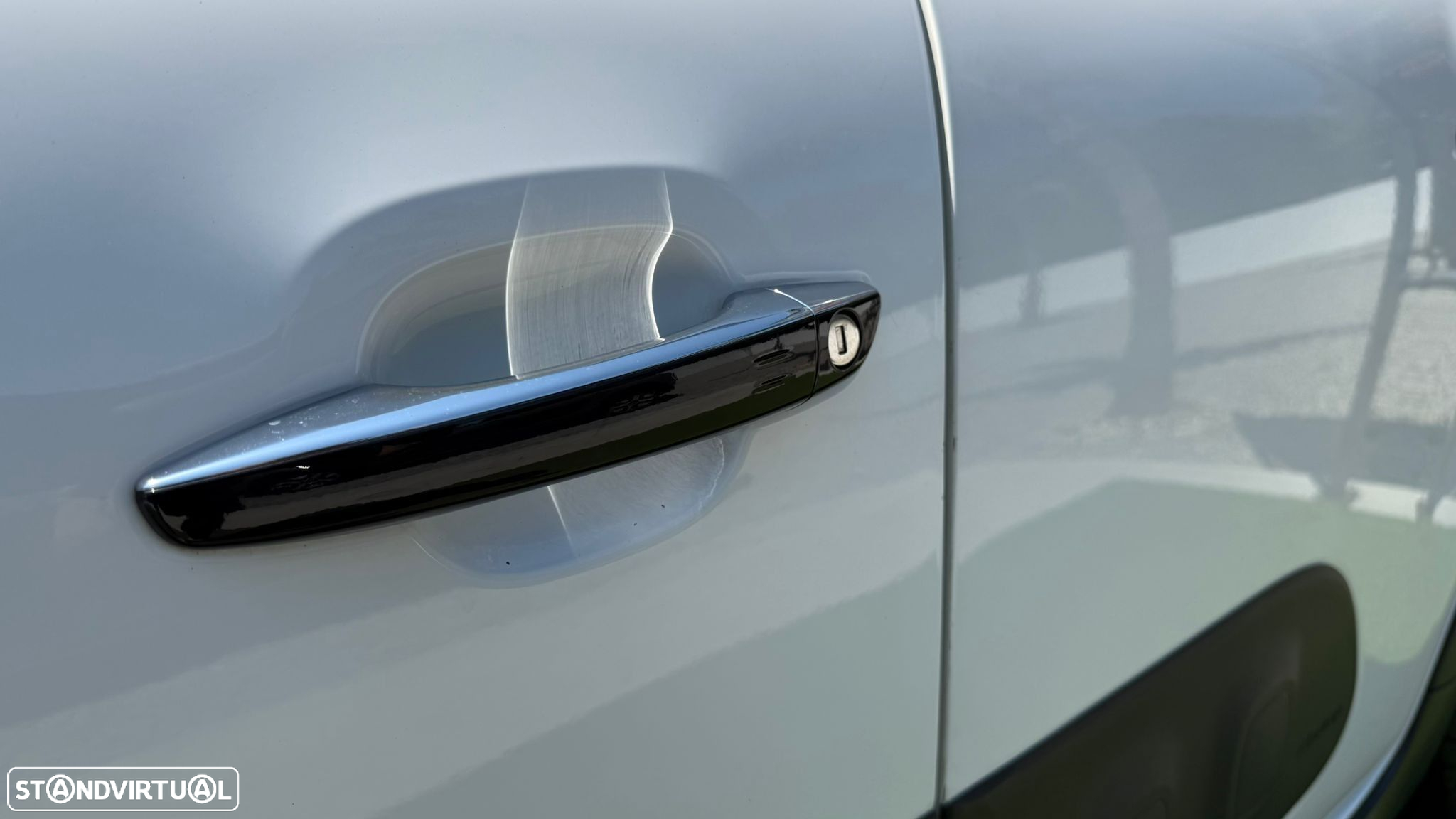 Citroën C3 1.2 PureTech Shine - 17