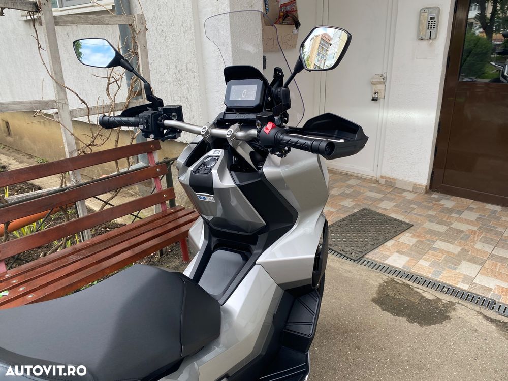 Honda ADV 350 - 6