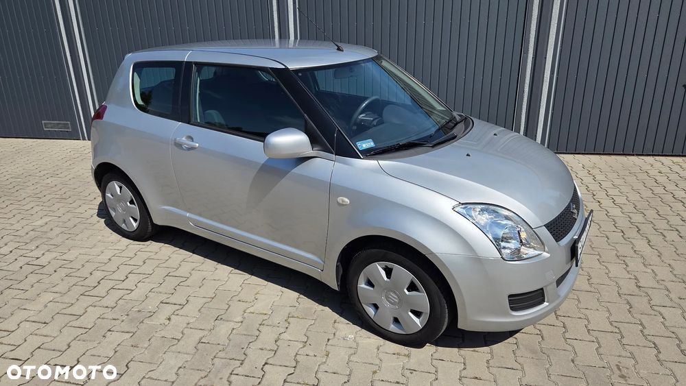 Suzuki Swift 1.3 Sakura - 11