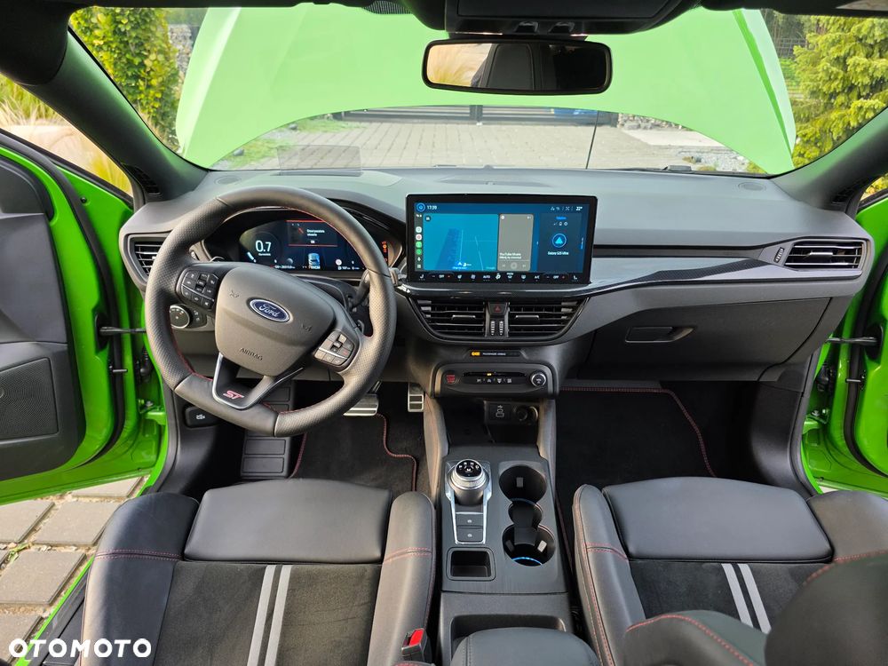 Ford Focus 2.3 EcoBoost ST X - 12