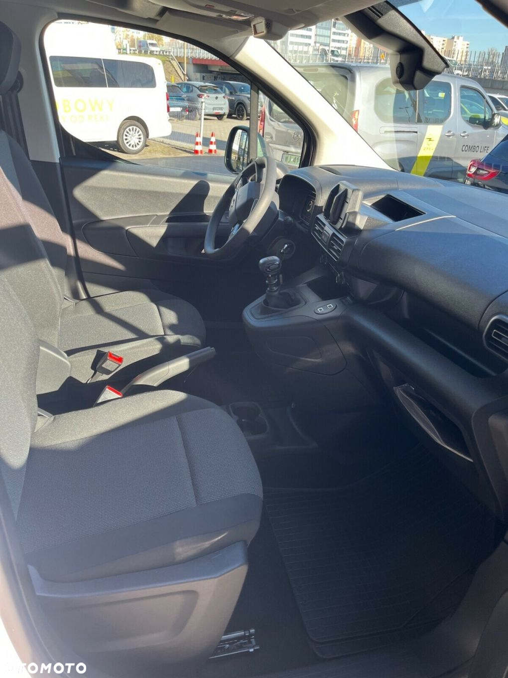 Opel Combo Cargo Furgon XL 1.5 T.diesel 131 KM MT6 - 4