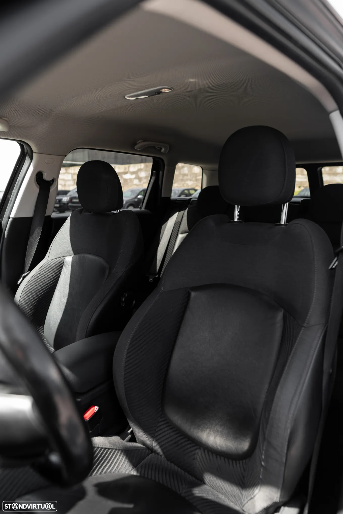 MINI Clubman Cooper D - 18