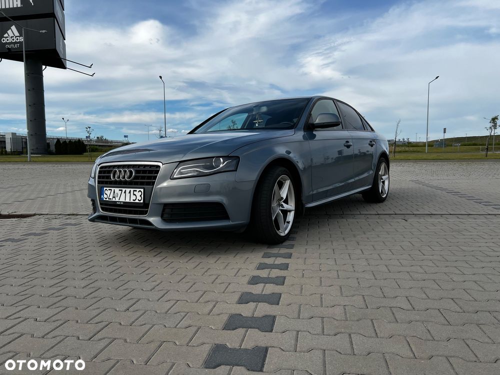 Audi A4 Limousine - 10