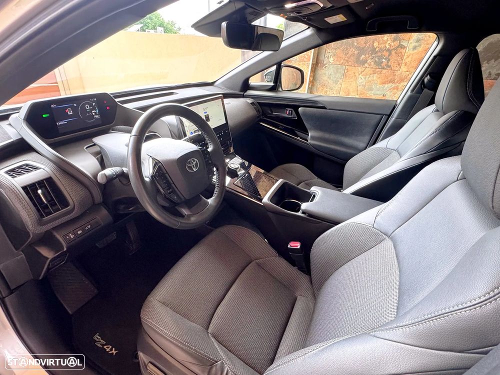 Toyota bZ4X 71,4 kWh Premium - 8