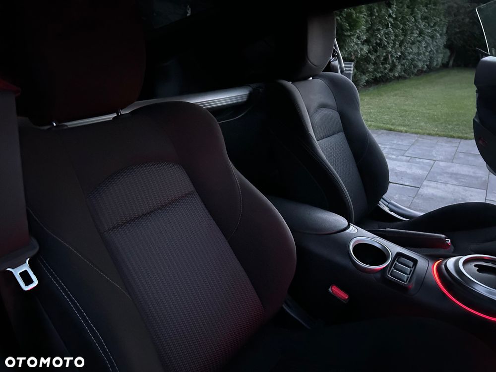 Nissan 370 Z - 16