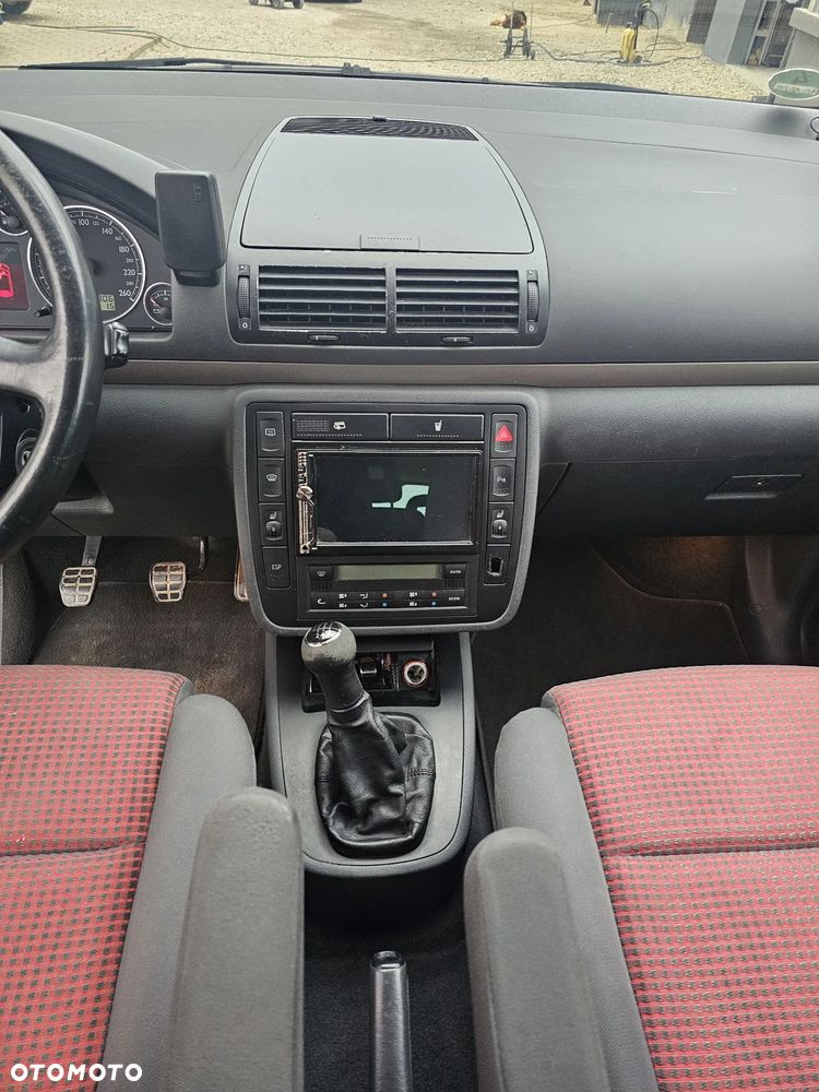 Volkswagen Sharan 1.8 5V Turbo Highline - 10