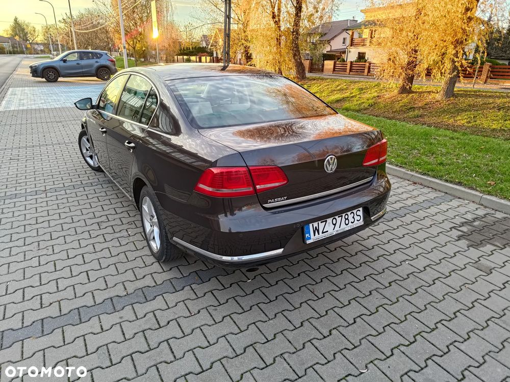 Volkswagen Passat 1.6 TDI Comfortline - 4