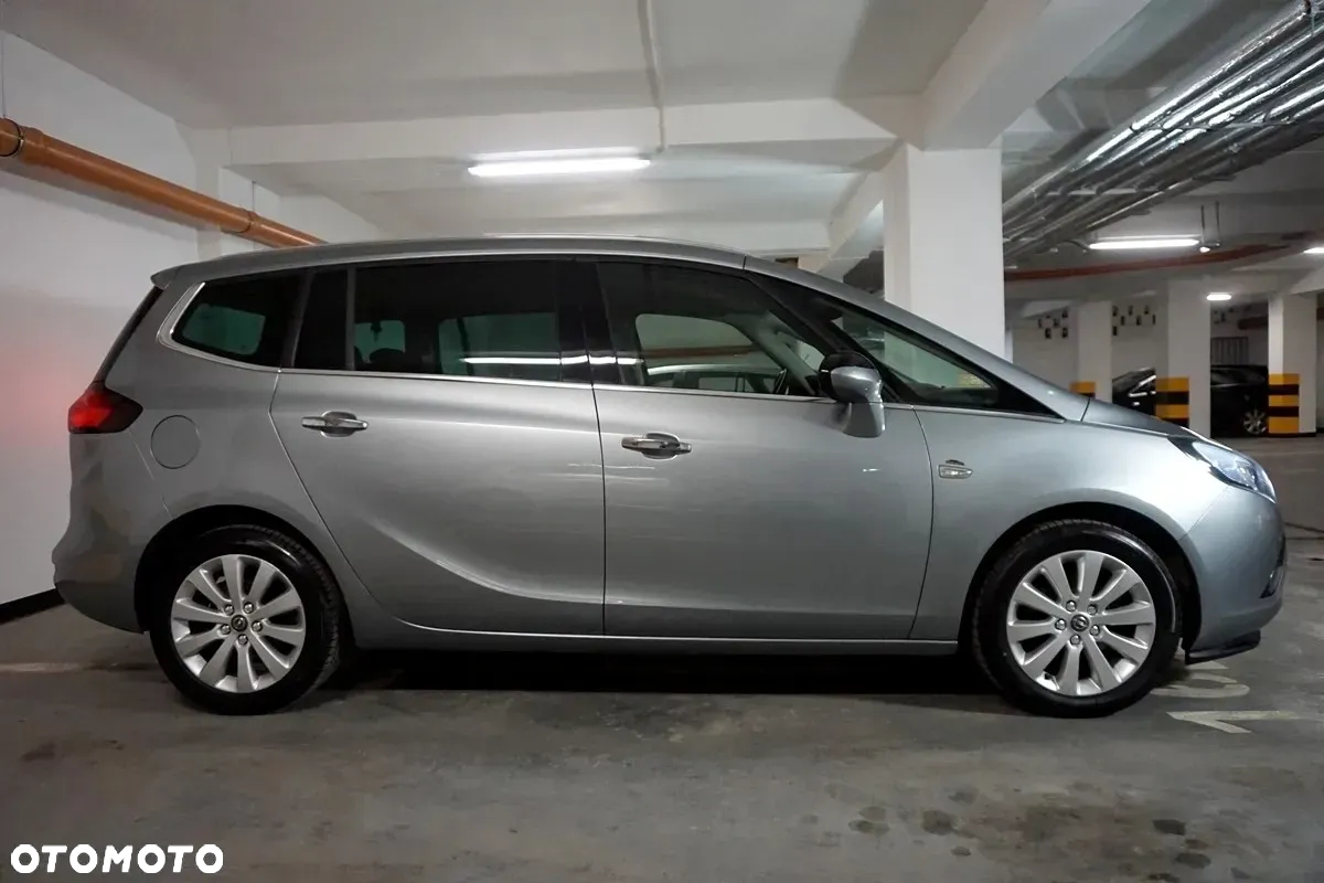 Opel Zafira - 15