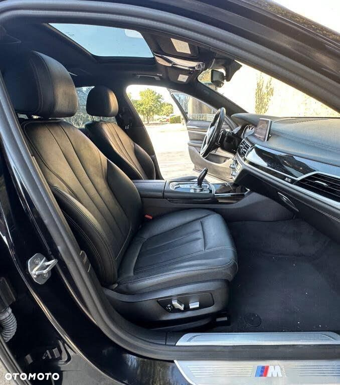 BMW Seria 7 740Li xDrive - 12