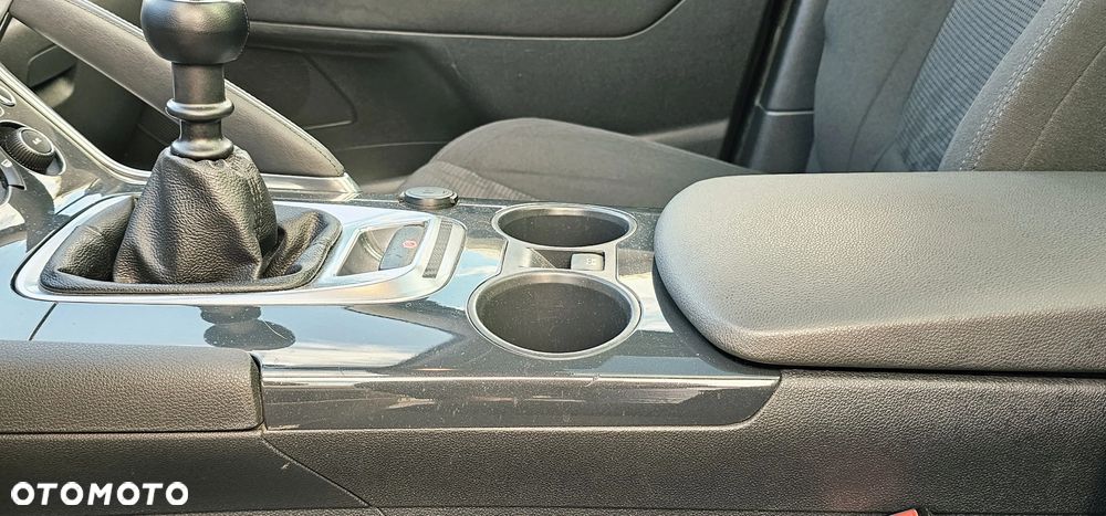 Peugeot 3008 1.6 HDi Premium - 27