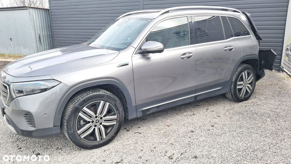 Mercedes-Benz EQB - 4