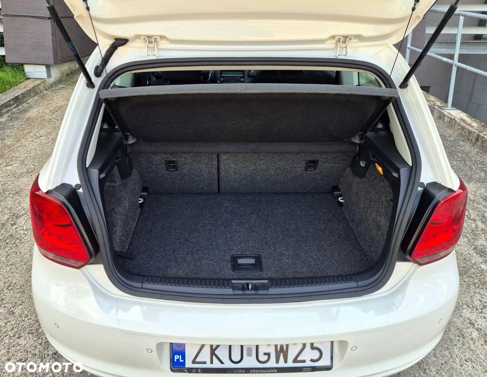 Volkswagen Polo 1.4 16V Highline - 14