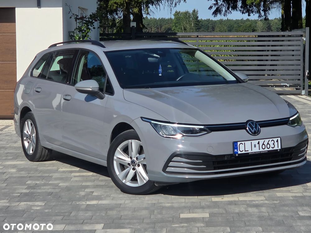 Volkswagen Golf - 1