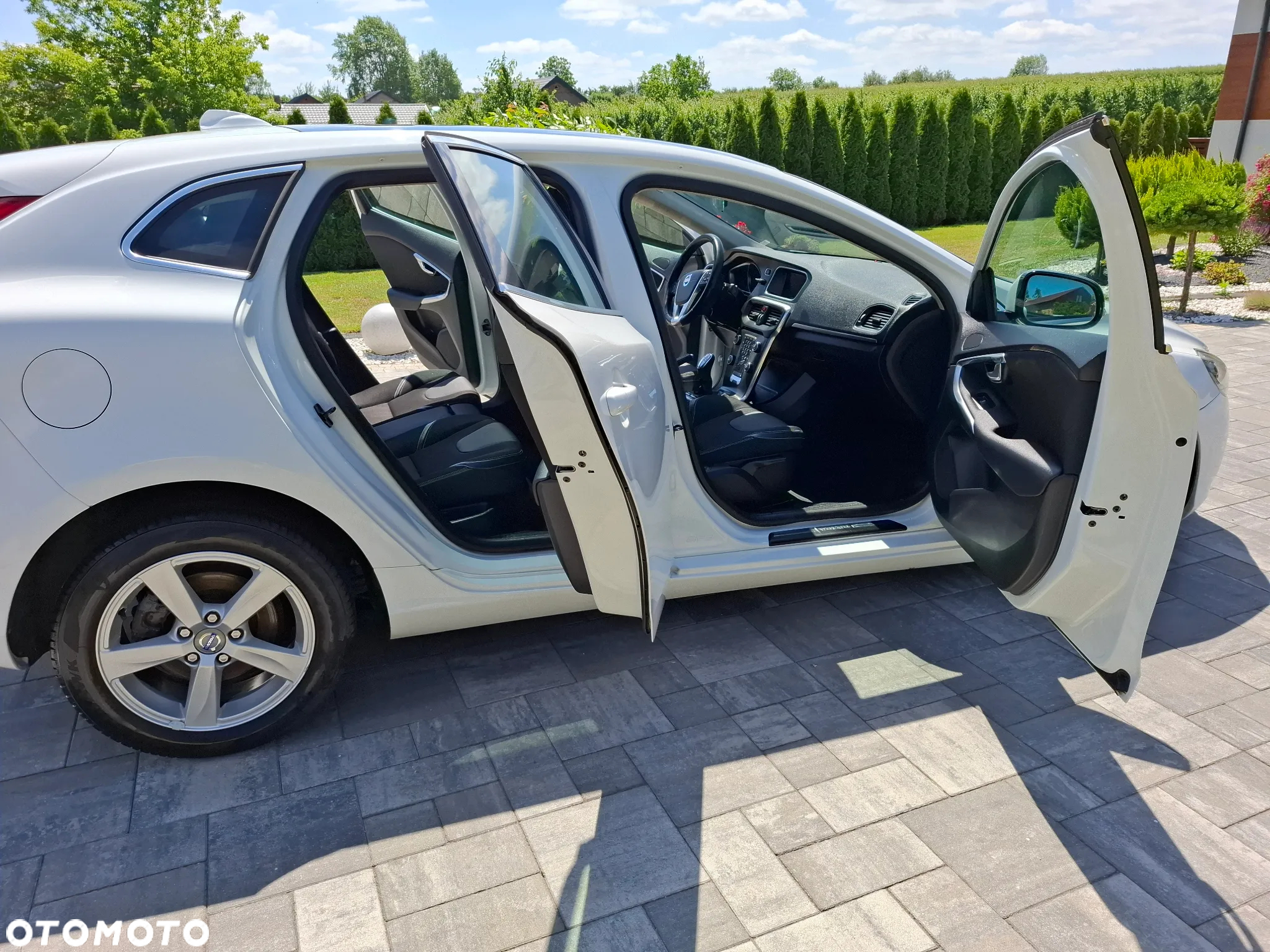 Volvo V40 D2 Momentum - 22
