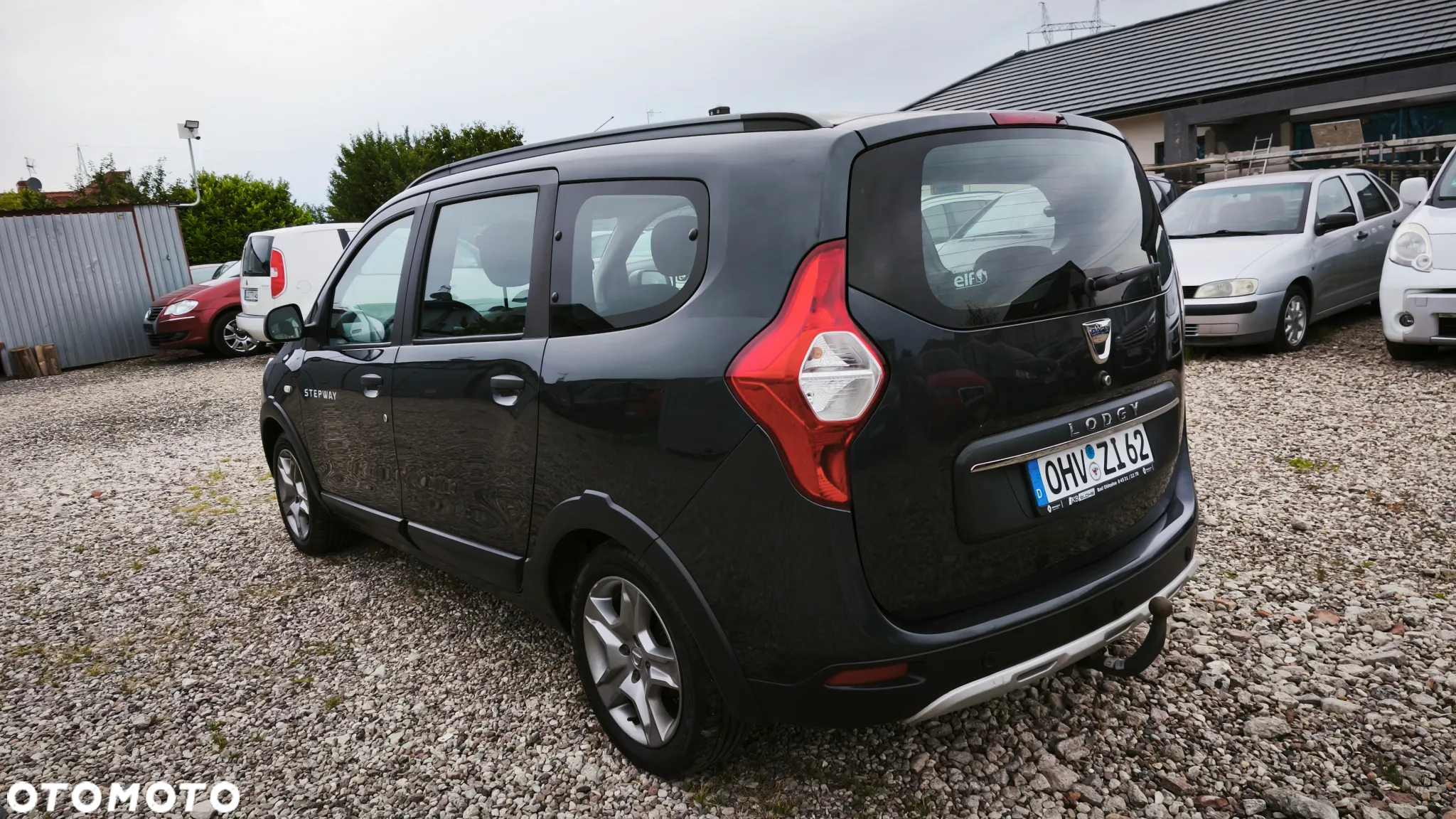 Dacia Lodgy SCe 100 Stepway - 11