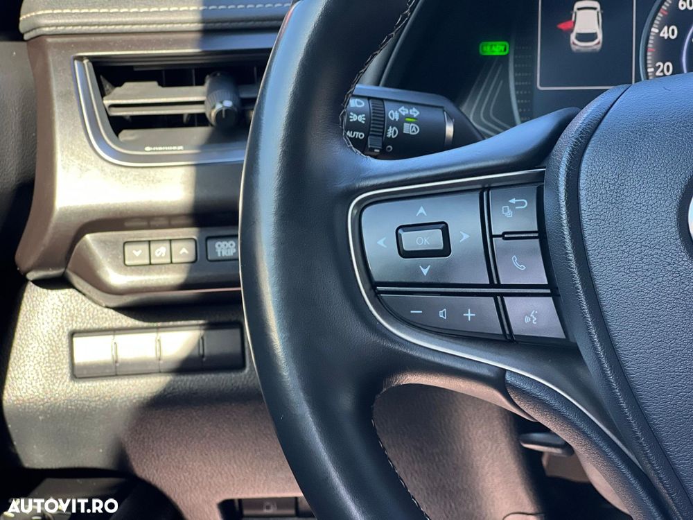 Lexus UX 250h FWD Business - 14