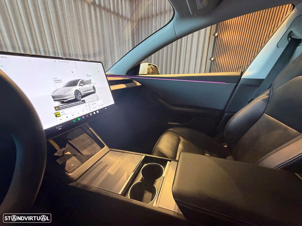 Tesla Model 3 Tração Traseira Premium - 28