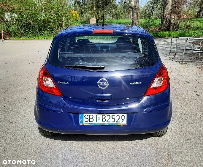Opel Corsa 1.2 16V Essentia - 8