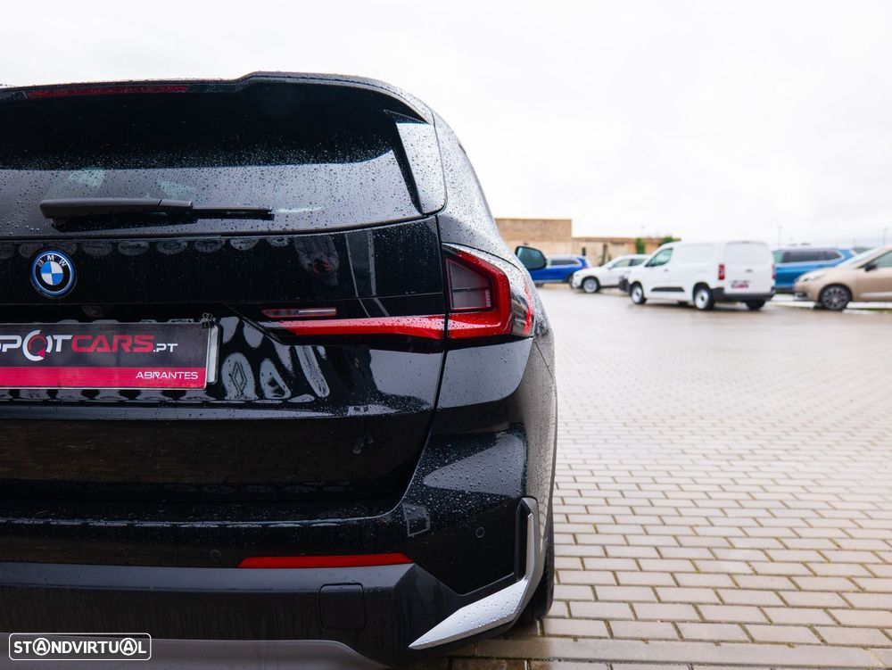 BMW iX1 xDrive30 - 34