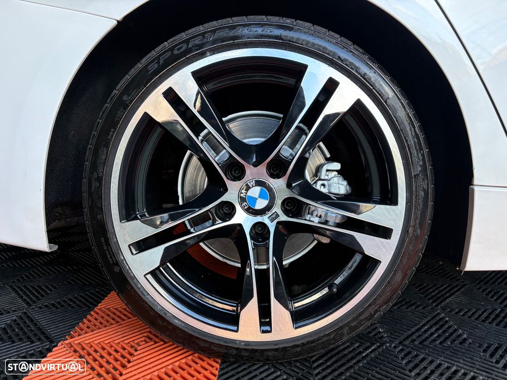 BMW 320 d Efficient Dynamic Edition Modern Line - 27