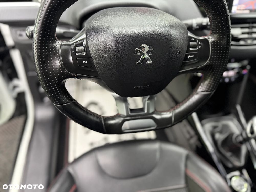 Peugeot 2008 PureTech 130 Stop&Start GT-Line Edition - 11