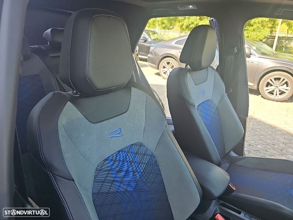 VW T-Roc R 2.0 TSI - 27