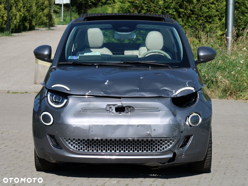 Fiat 500e ver-42-kwh-la-prima - 9