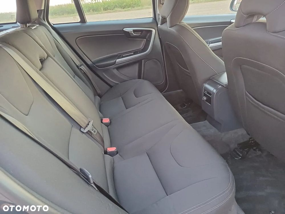 Volvo V60 D2 Drive-E Kinetic - 19