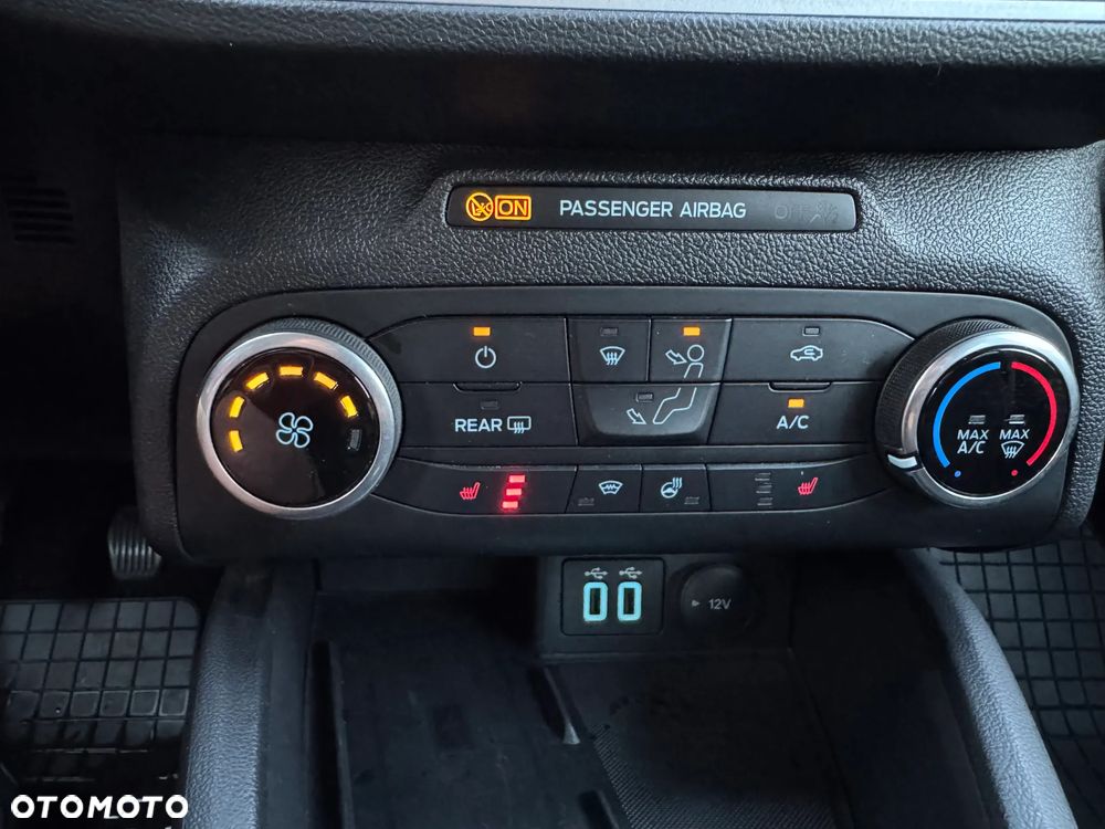 Ford Focus 1.5 EcoBlue SCR Connected - 23