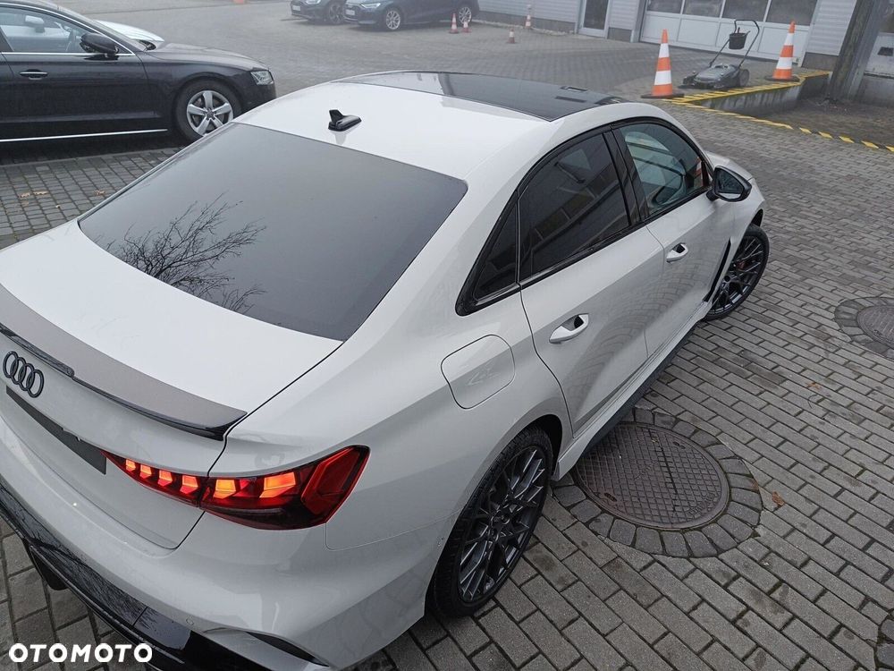 Audi RS3 Limousine - 20