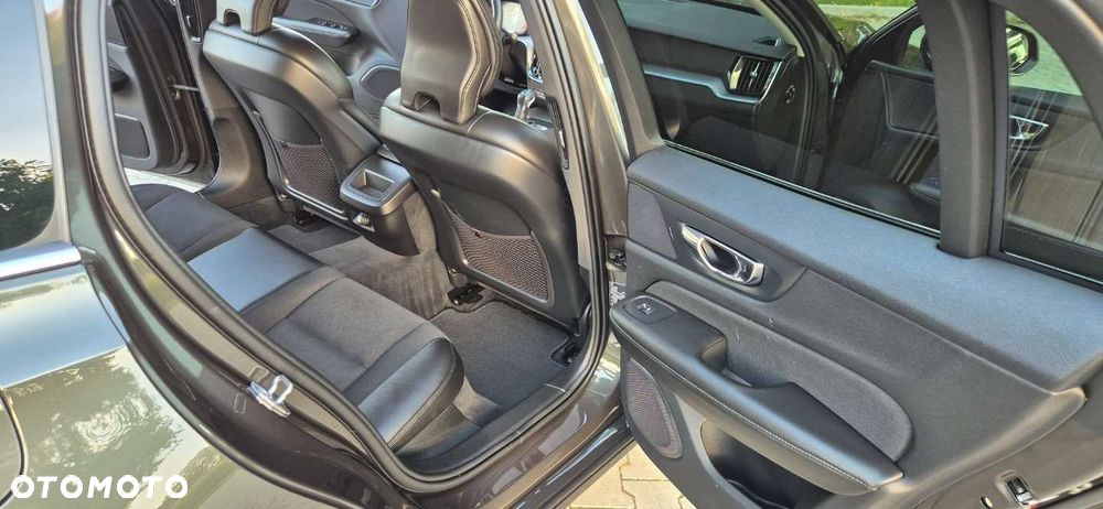 Volvo V60 D3 Geartronic Momentum Pro - 9