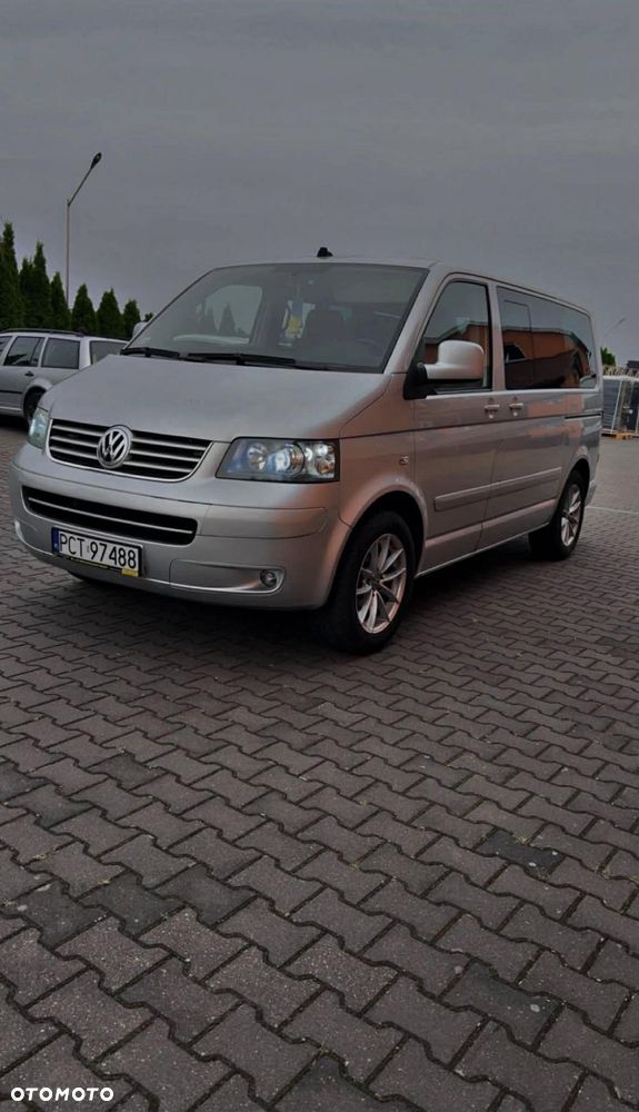 Volkswagen Multivan - 1