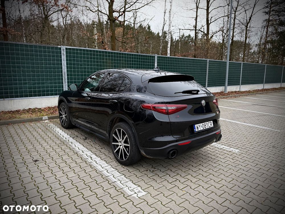 Alfa Romeo Stelvio 2.2 JTDM Executive Q4 - 11